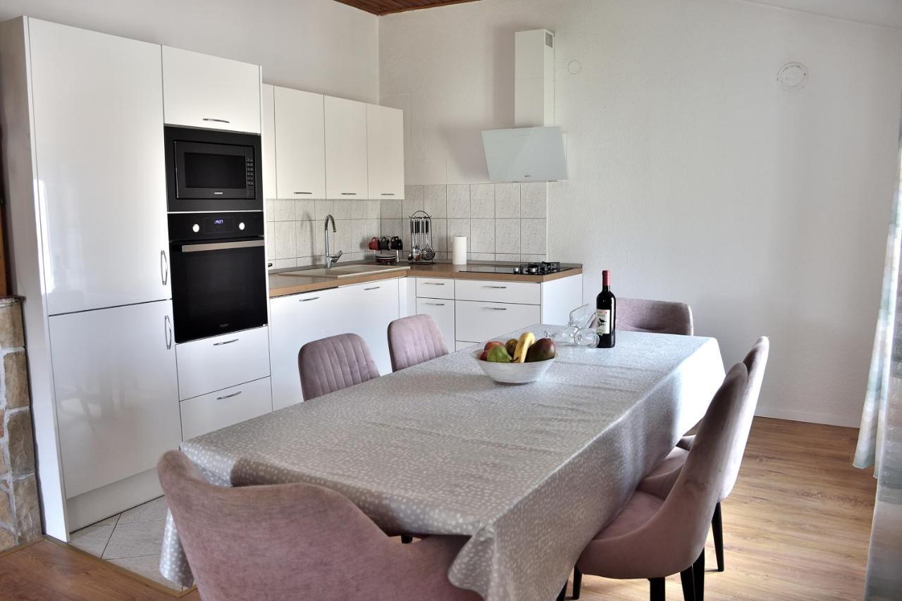 Apartment Leonora ヴォディツェ エクステリア 写真