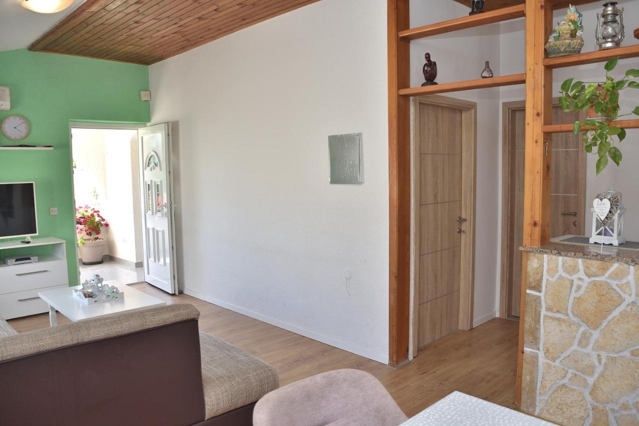 Apartment Leonora ヴォディツェ エクステリア 写真