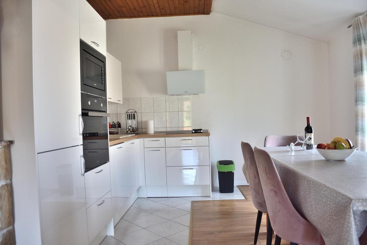 Apartment Leonora ヴォディツェ エクステリア 写真